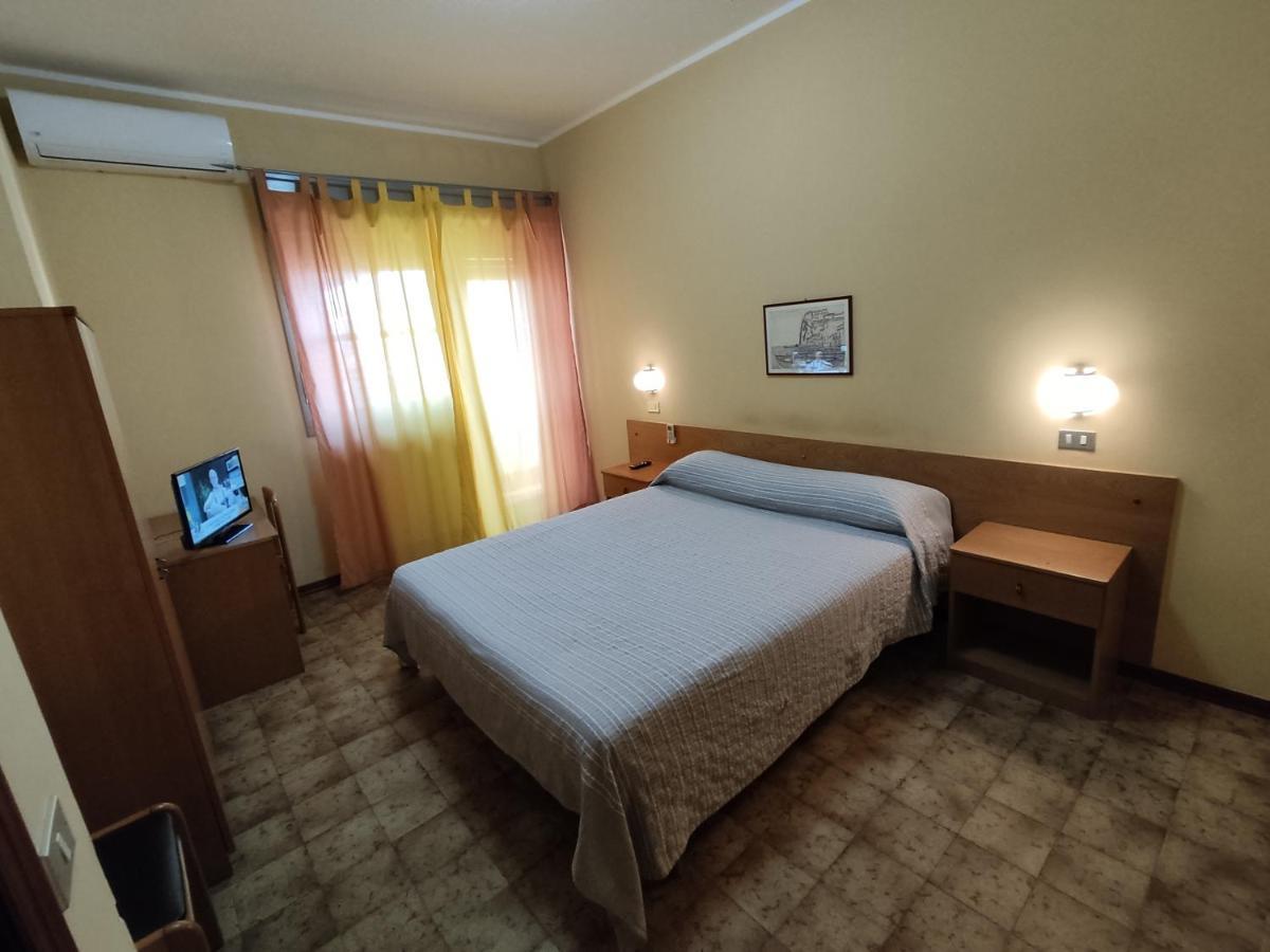 Hotel Il Dollaro Villa San Giovanni Eksteriør bilde